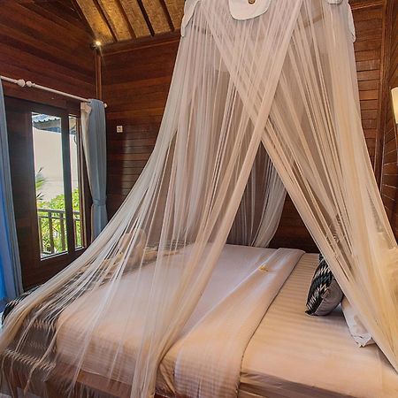Tawe Ocean Blue Villa Lembongan Екстер'єр фото